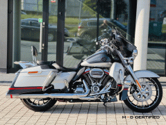CVO Street Glide FLHXSE